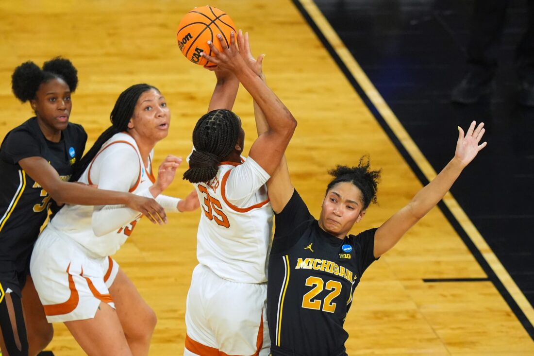 NCAA Women: Texas, South Carolina complete Final Four